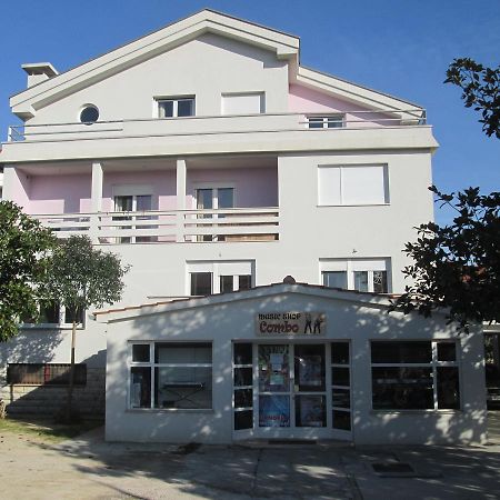 Apartments Nina Zadar Exteriör bild