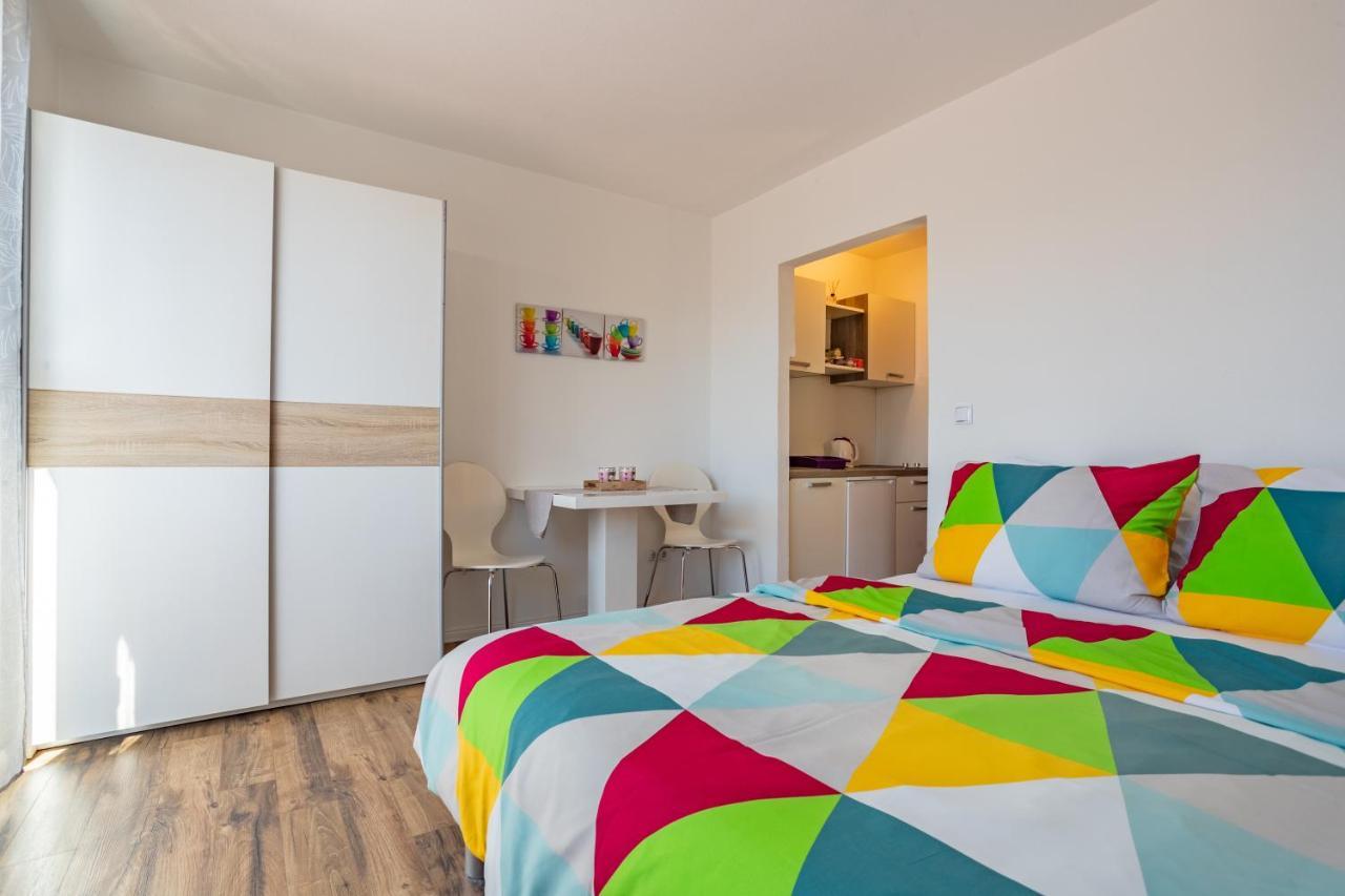 Apartments Nina Zadar Exteriör bild